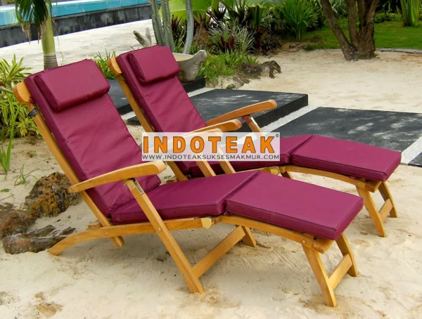 Teak Steamer Chair With Cushions Red Color
